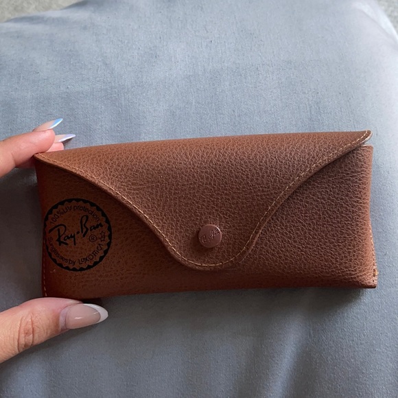 RayBan Aviators - Picture 3 of 5